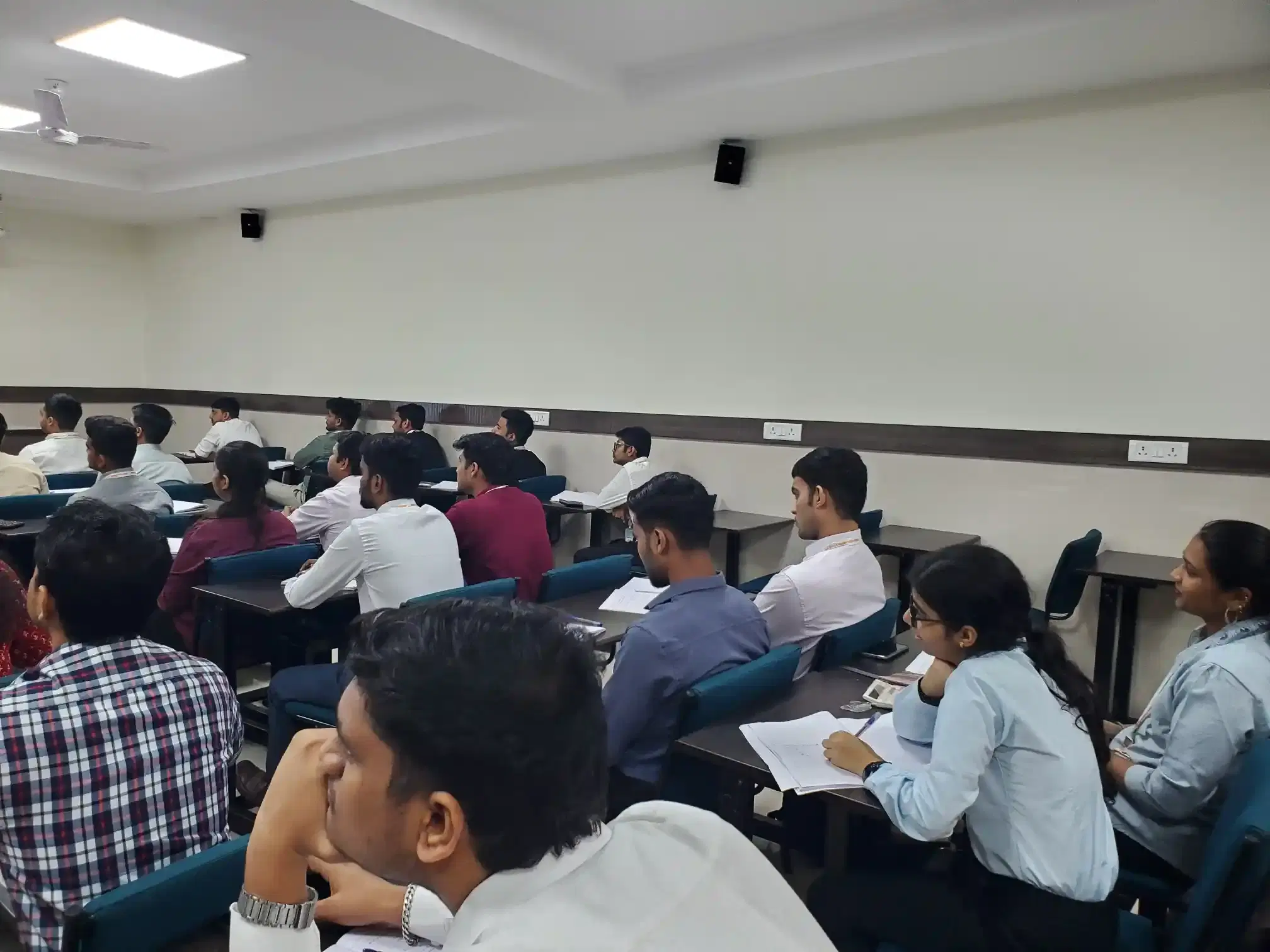 Thakur Global Business School Mumbai Class Room photo 2